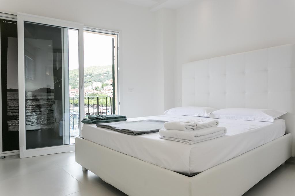 Al Molo Sea View Rooms Lerici Exterior photo