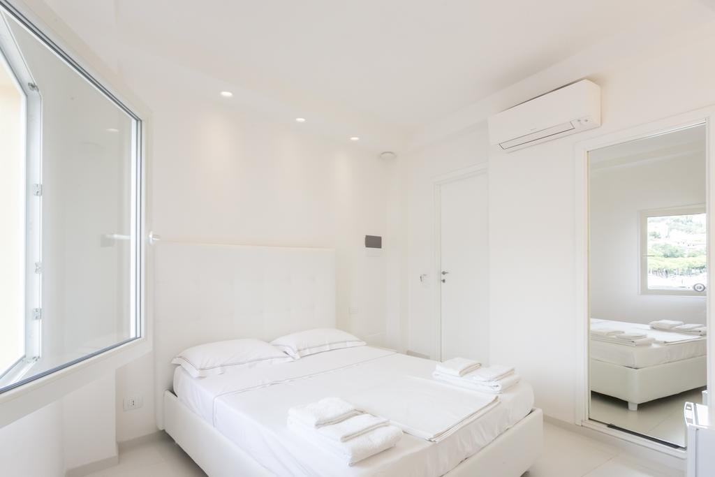 Al Molo Sea View Rooms Lerici Exterior photo