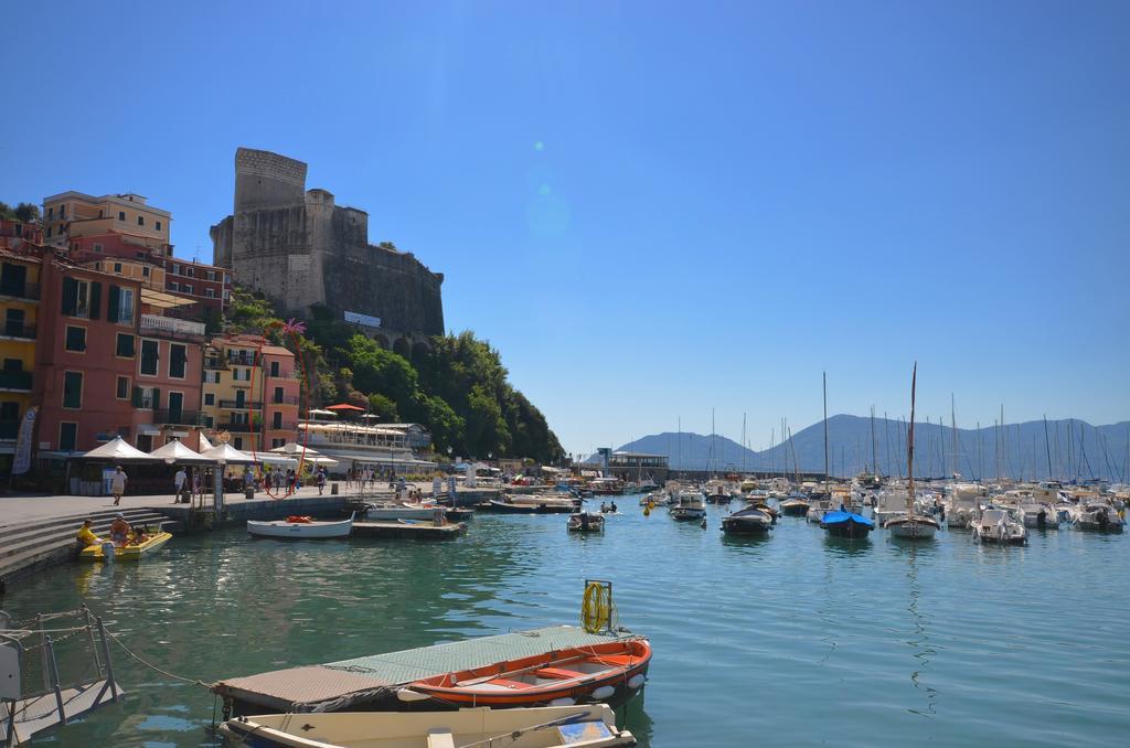 Al Molo Sea View Rooms Lerici Exterior photo