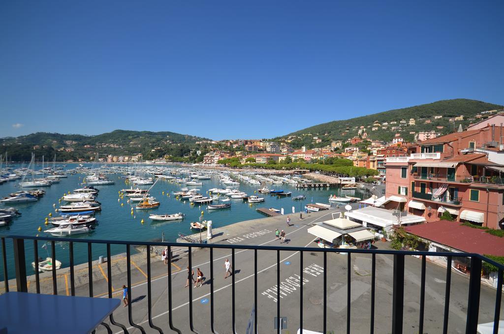 Al Molo Sea View Rooms Lerici Exterior photo