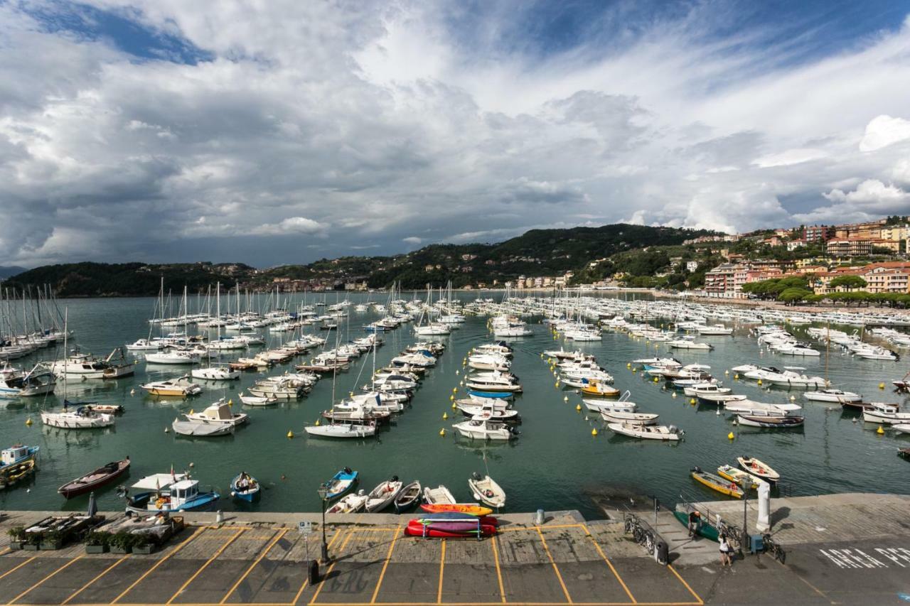 Al Molo Sea View Rooms Lerici Exterior photo